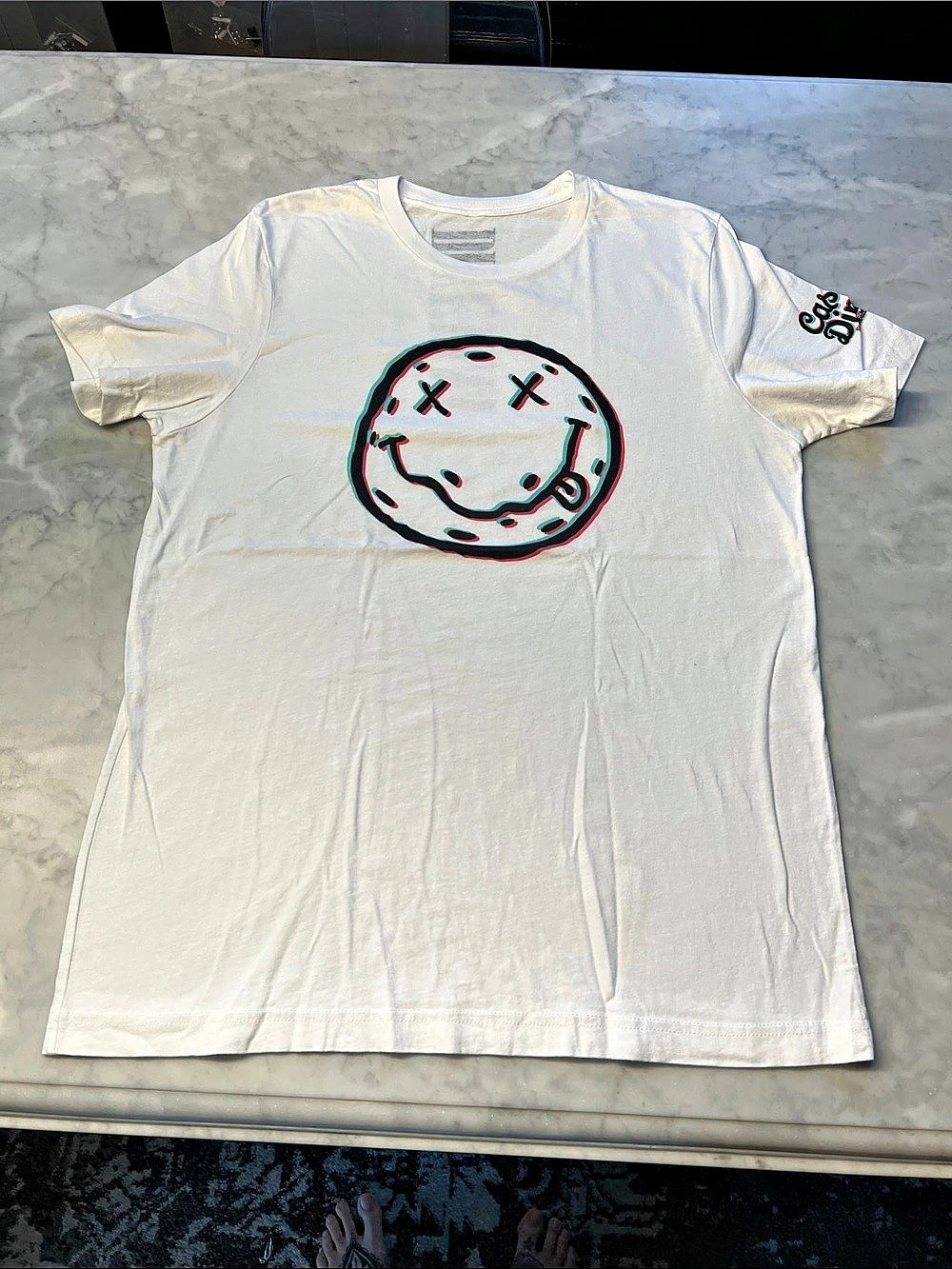 Casual Dinker Nirvana Graphic Short Sleeve Tee in White. Mens Large. Like New